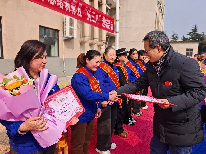 巾帼展芳华，奋进新征程——新利官方网站举办女工工作总结表彰会暨“庆三八”趣味活动